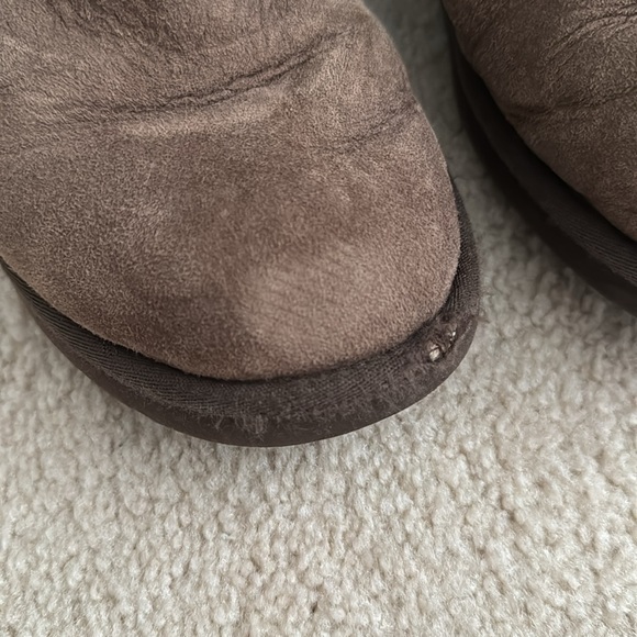 Chocolate Uggs - Picture 2 of 4